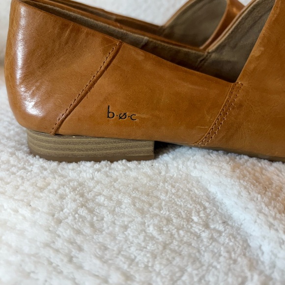 B.O.C Tan Women's Dress Shoes - Picture 5 of 9